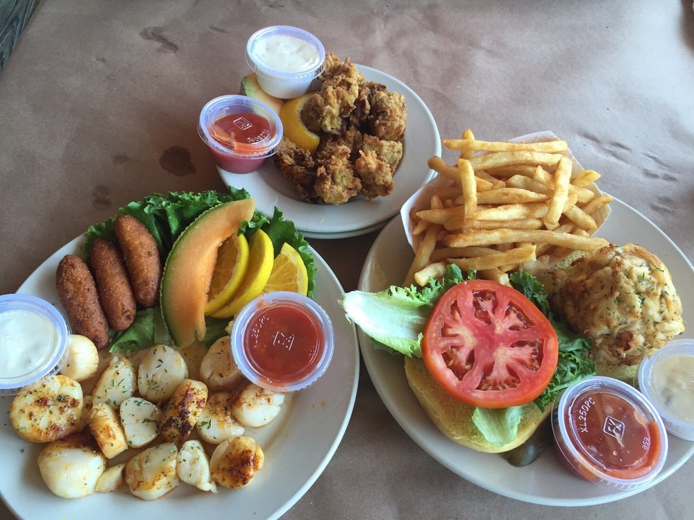Fresh seafood platter at Capt Billy's Crab House